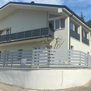 Garda 33 Appartamento Caprino Veronese